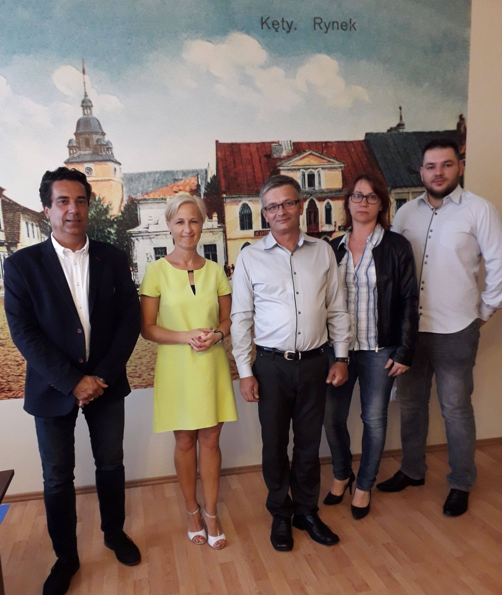 KĘTY. Nauka w praktyce. Nowe klasy patronackie w "Koperniku"