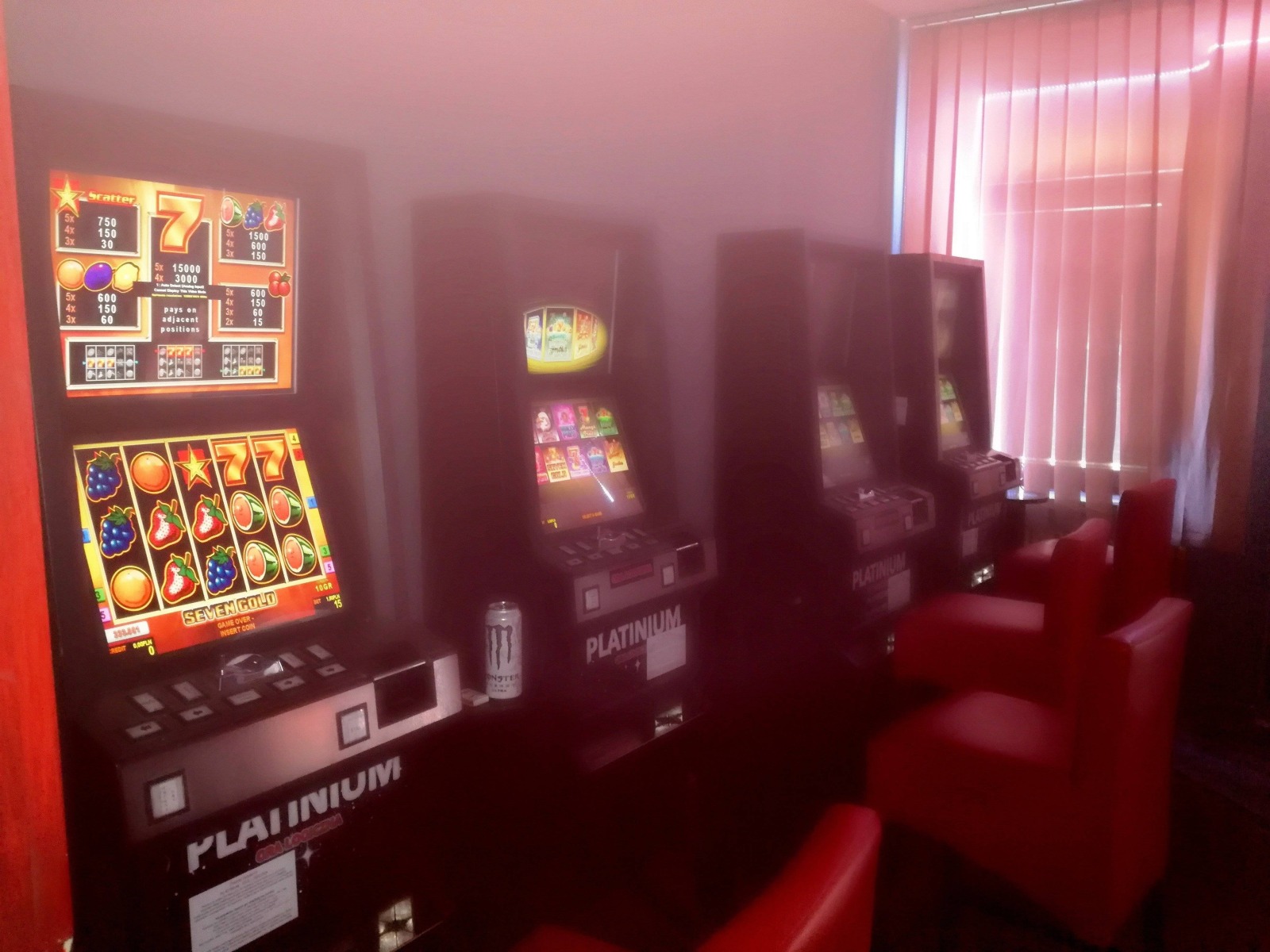 OŚWIĘCIM. Nielegalny punkt z hot-spotami funkcjonował na Błoniach