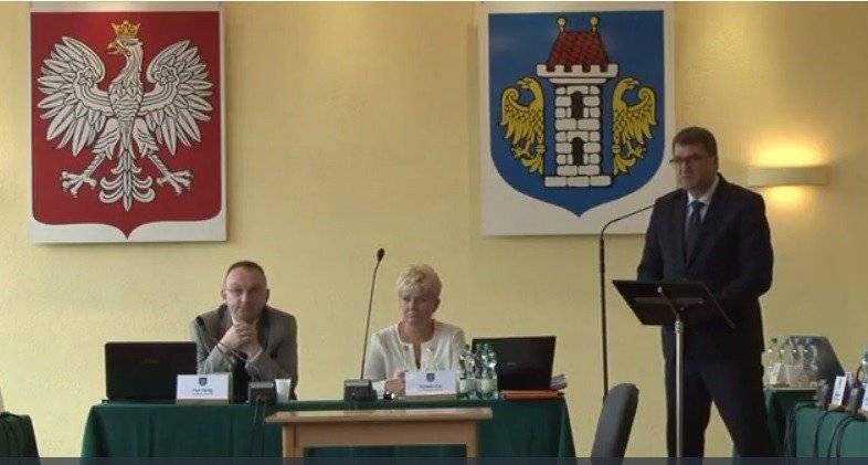 OŚWIĘCIM. Prezydent z absolutorium. Miasto coraz więcej zarabia i... wydaje