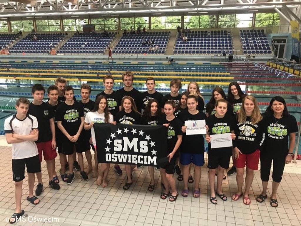 PŁYWANIE. Medalowe sztafety oświęcimskiej Szkoły Mistrzostwa Sportowego
