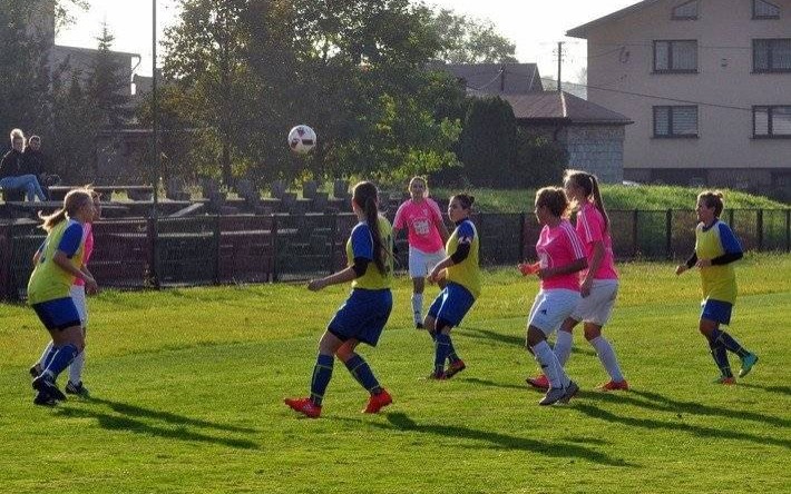 KOBIECY FUTBOL. Remis na szczycie, czyli lekki niedosyt