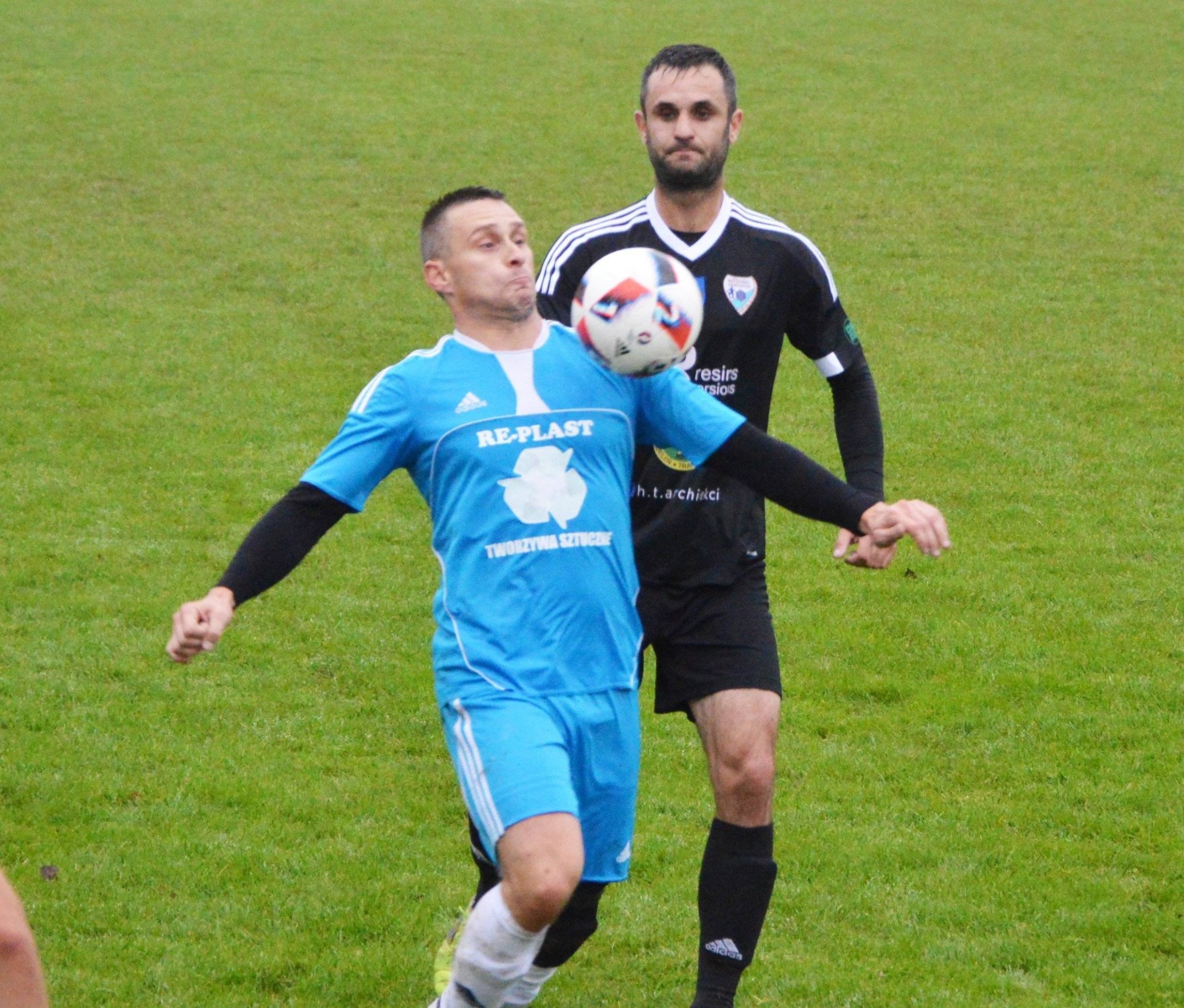 PIŁKA NOŻNA. Solarze gubią punkty w doliczonym czasie