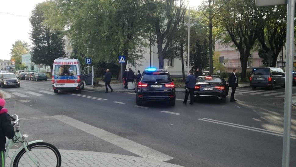 OŚWIĘCIM. Wypadek kolumny prezydenckiej. Lekko potrącony 10-letni chłopiec. AKTUALIZACJA