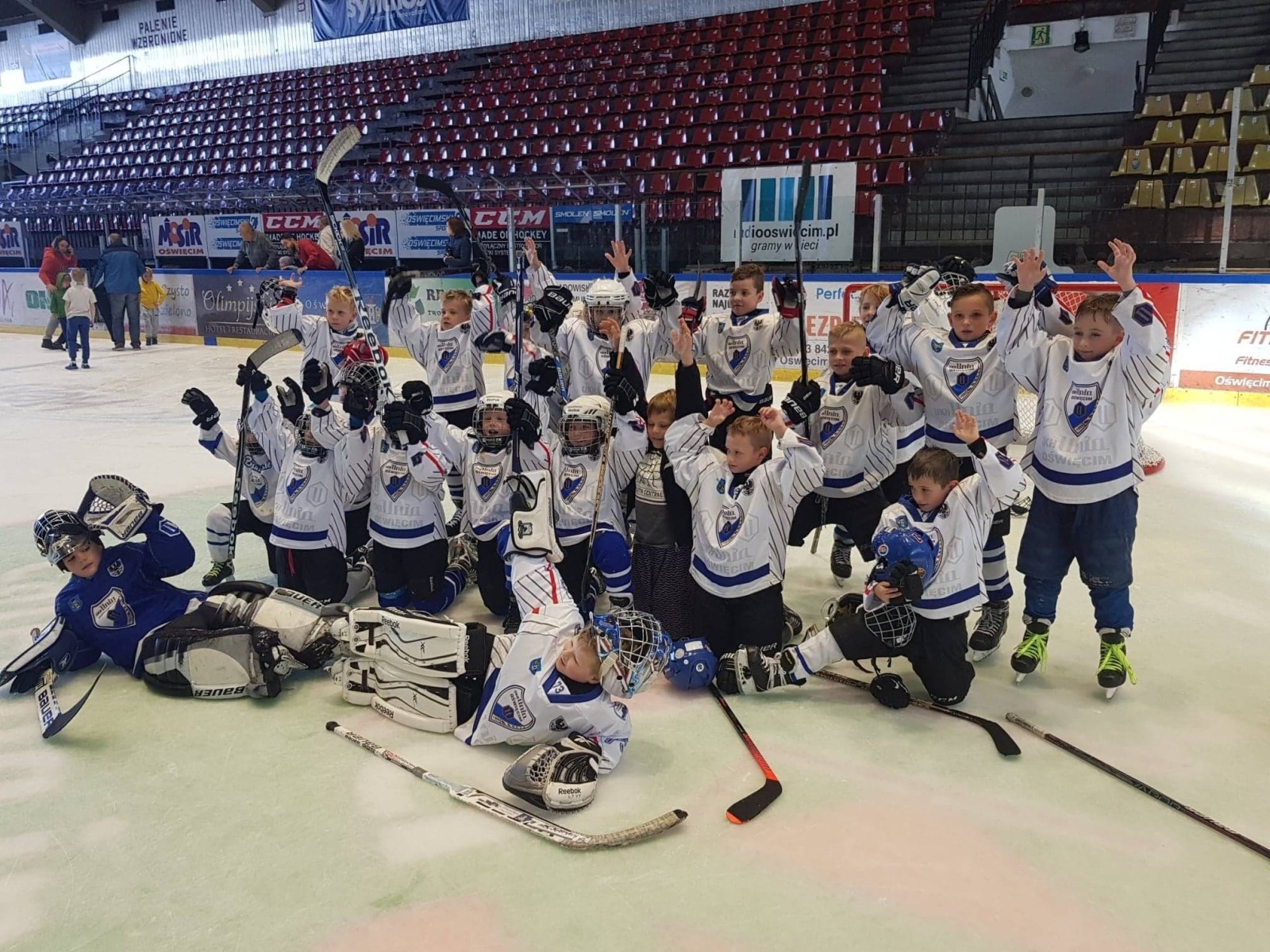 HOKEJ NA LODZIE. Pod egidą małopolskiego związku