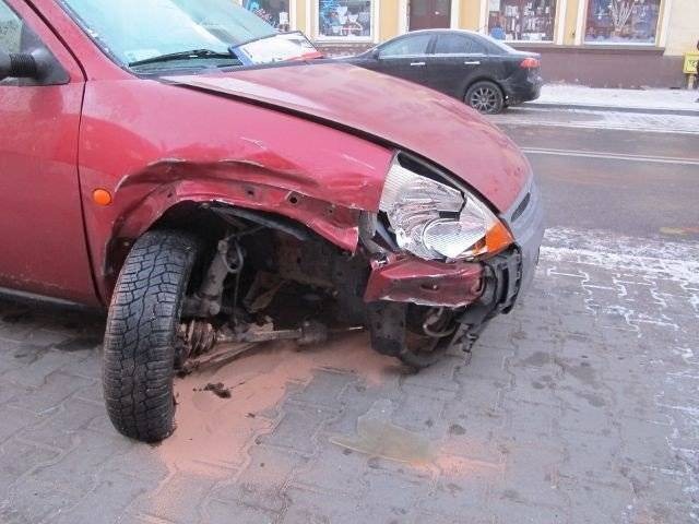 OŚWIĘCIM. Huczny powrot z andrzejek. Skasowal kilka samochodów