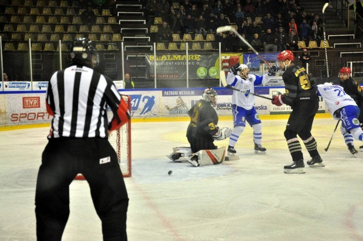 HOKEJ NA LODZIE. Przyjeżdża lider. Zagrajmy dla Tymka!