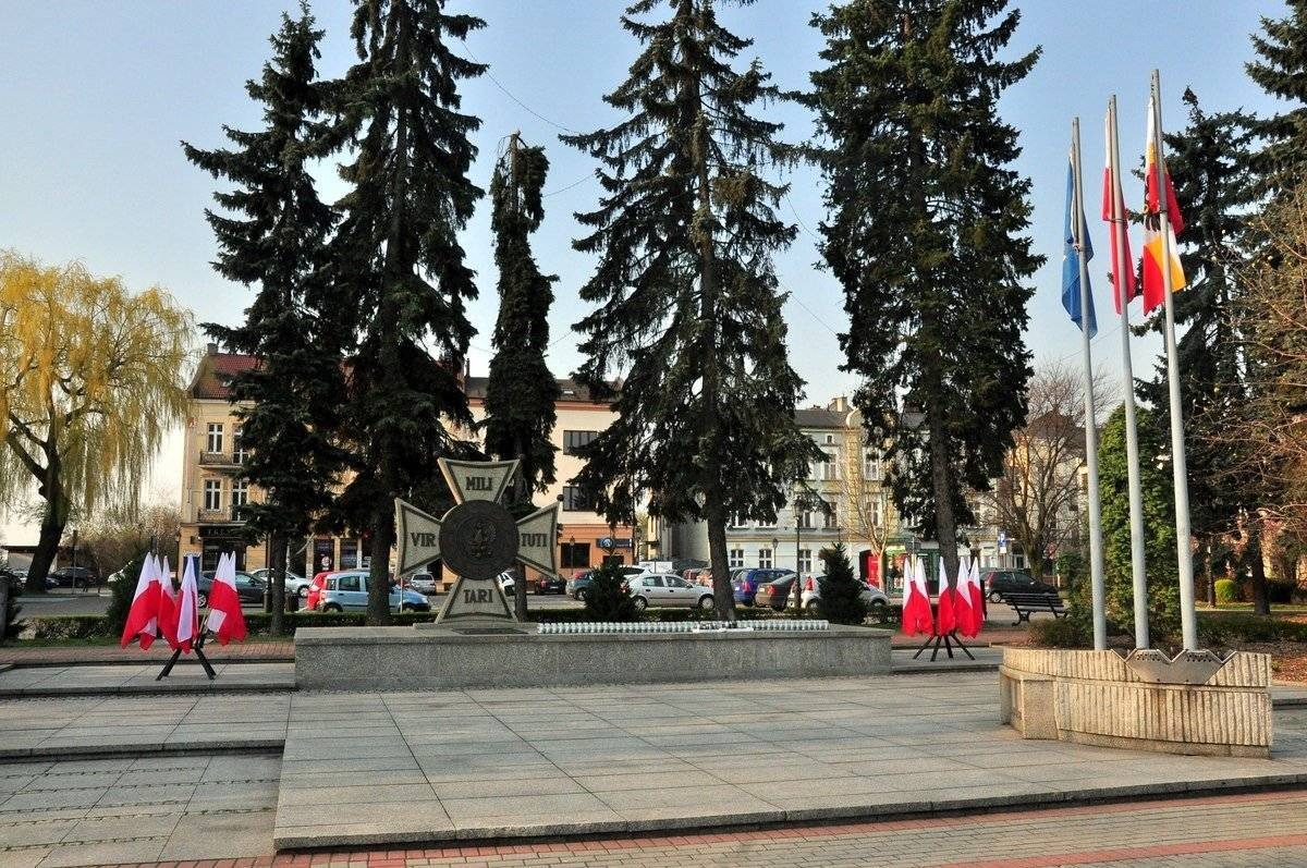 OŚWIĘCIM. W 9. rocznicę katastrofy pod Smoleńskiem uczczą pamięć 96 osób