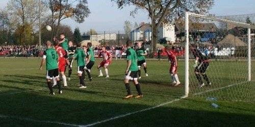 PIŁKA NOŻNA. Solarze chcą pójść za ciosem, czyli dziś gra trzecia liga