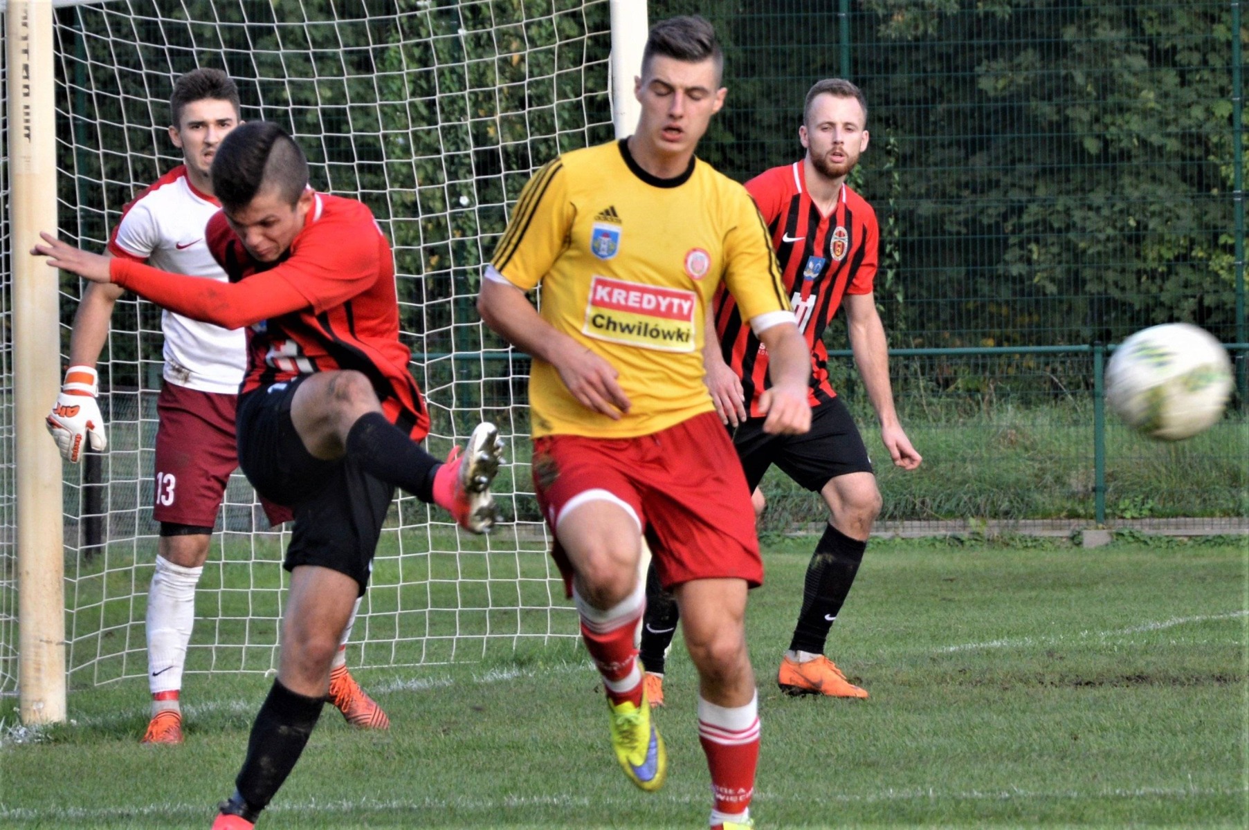 PIŁKA NOŻNA. Szalona Soła utrzymała się w trzeciej lidze!