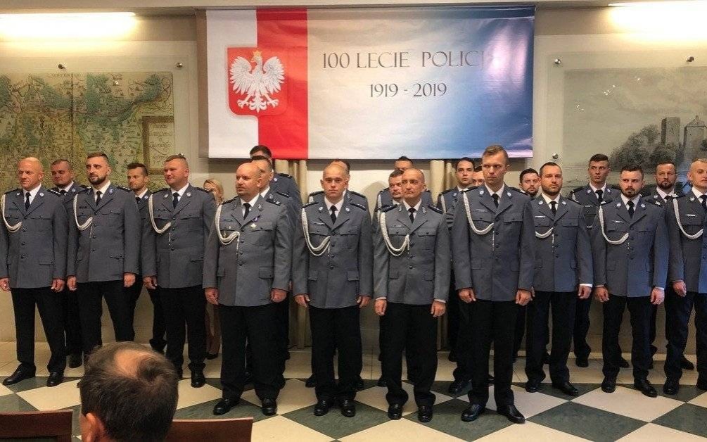 POWIAT. Powiatowe uroczystości z okazji Święta Policji. Awanse i podziękowania