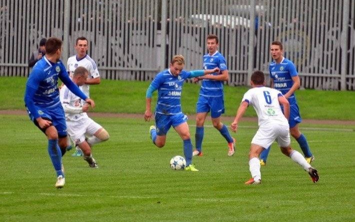 PIŁKA NOŻNA. Kadłubowa walka o ćwierćfinały