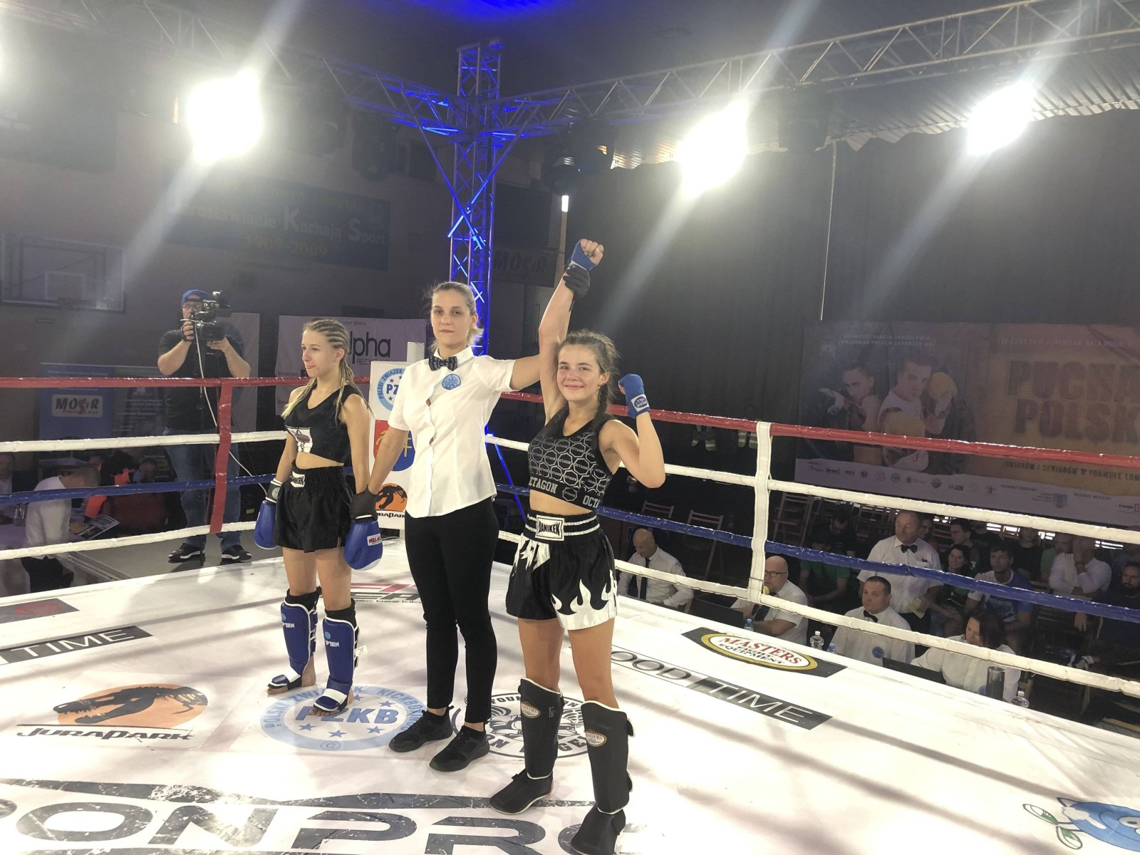 KICK-BOXING. Oświęcimski patent na złoto