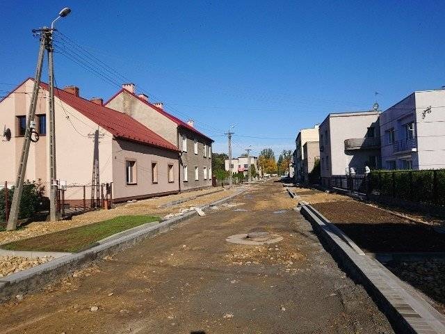 OŚWIĘCIM. Pracownicy zeszli z robót związanych z przebudową ulicy Orzeszkowej. Urząd Miasta przeprasza mieszkańców