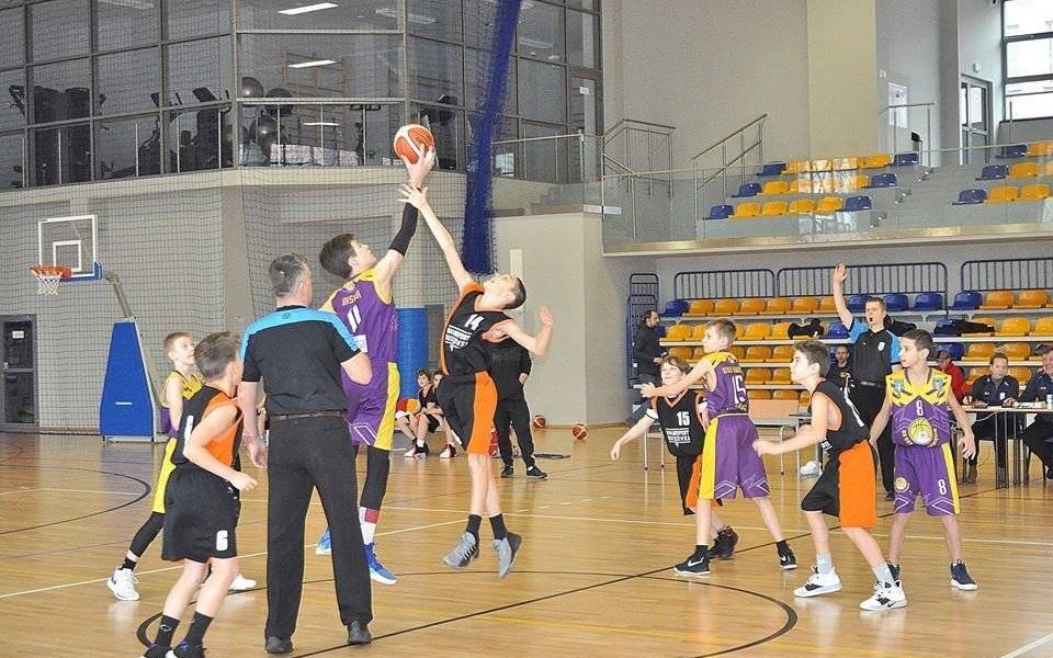 KOSZYKÓWKA. Korona rozbita w Oświęcimiu!