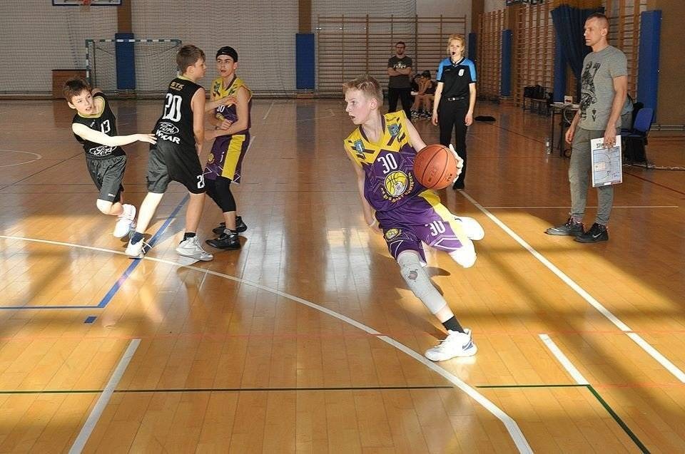 KOSZYKÓWKA. Zwycięstwo na trudnym terenie