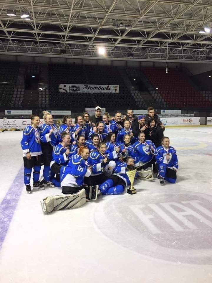 KOBIECY HOKEJ. Liga na etapie półfinału. Koronawirus torpeduje mistrzostwa!