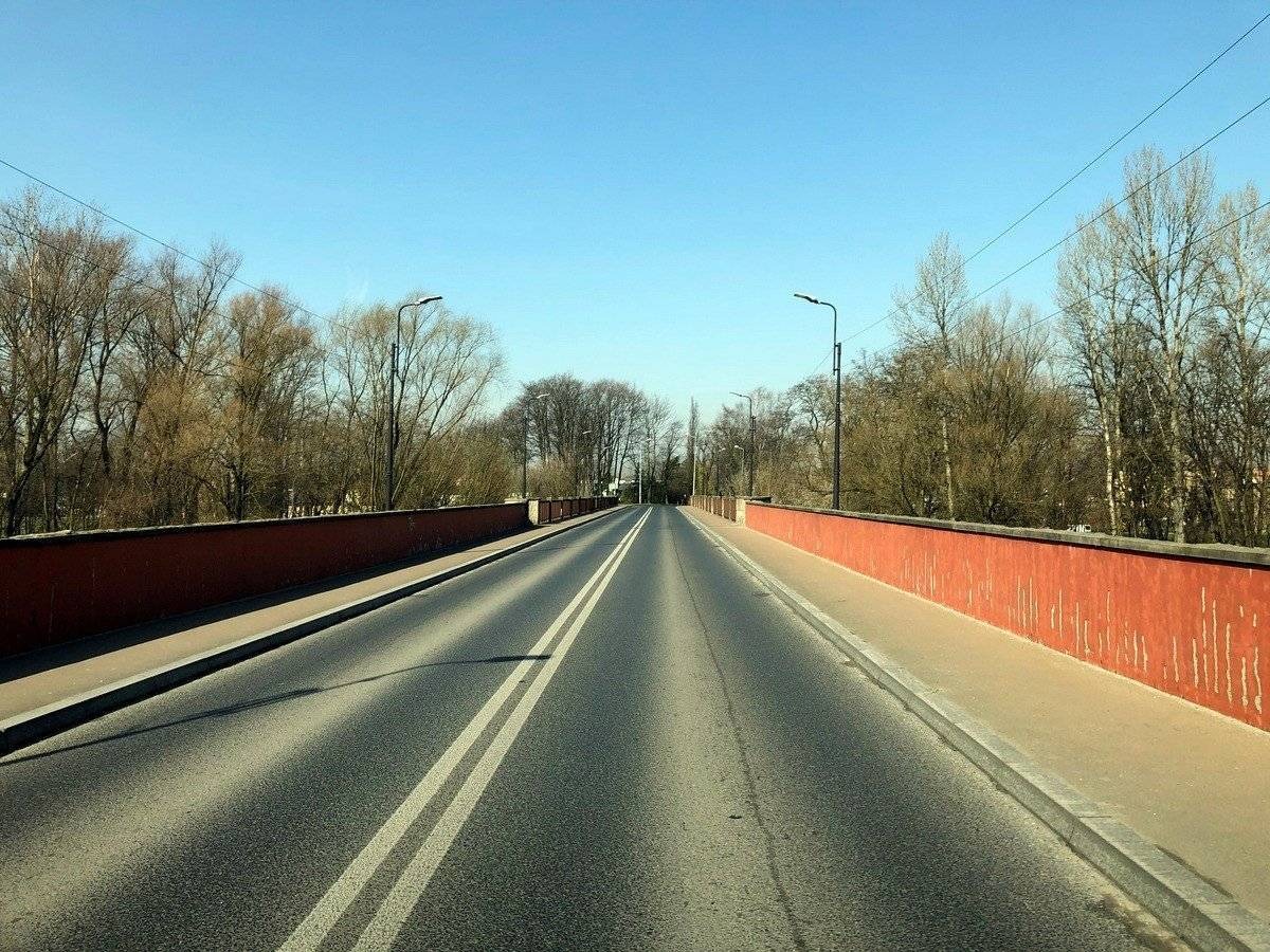 OŚWIĘCIM. Puste drogi w mieście nad Sołą. Efekt koronawirusa