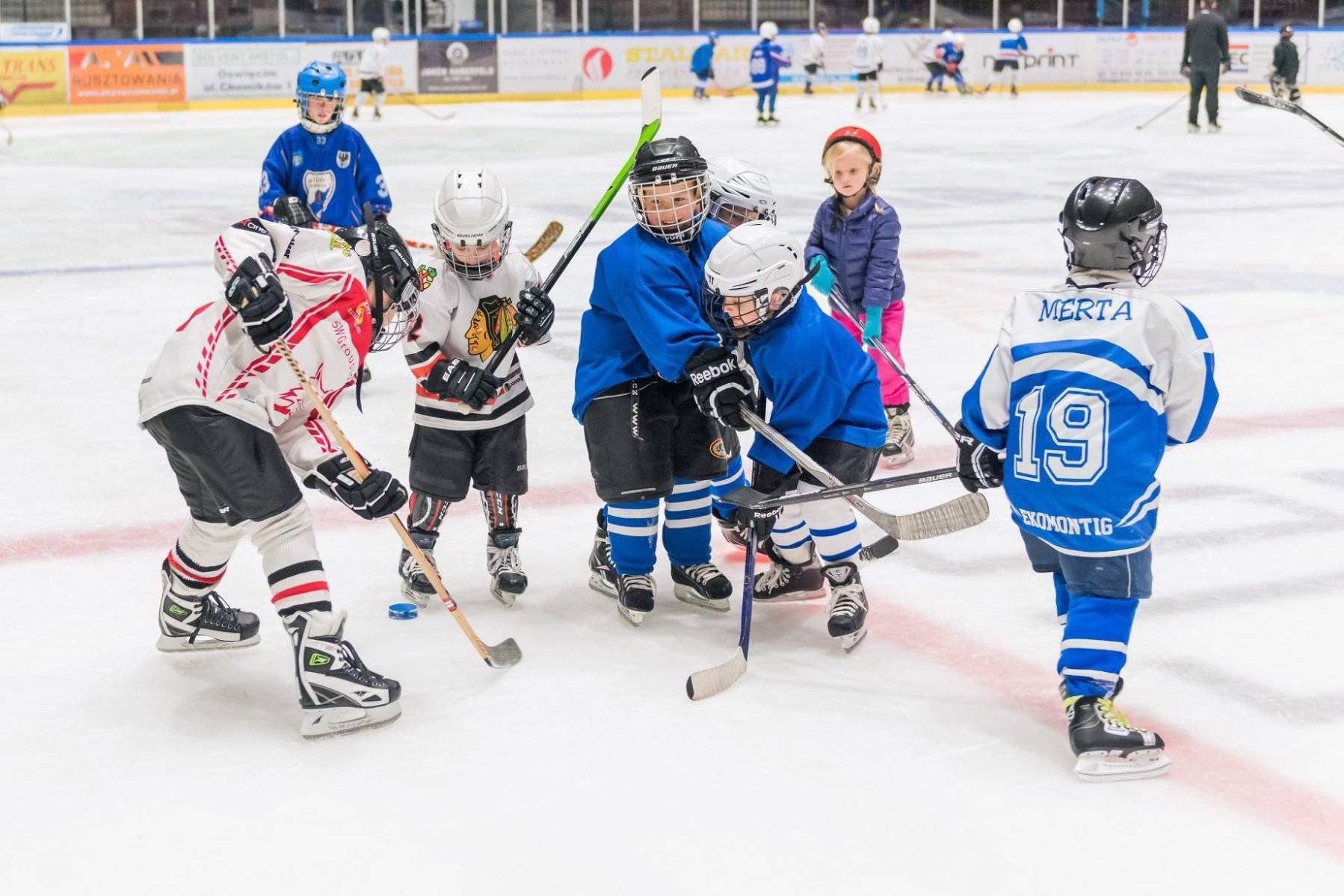 MINI-HOKEJ. Rozpocznij przygodę, a może hokejową karierę?