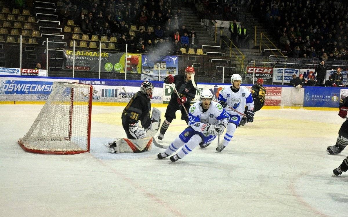 HOKEJ NA LODZIE. Jastrzębianie skuteczniejsi od oświęcimian