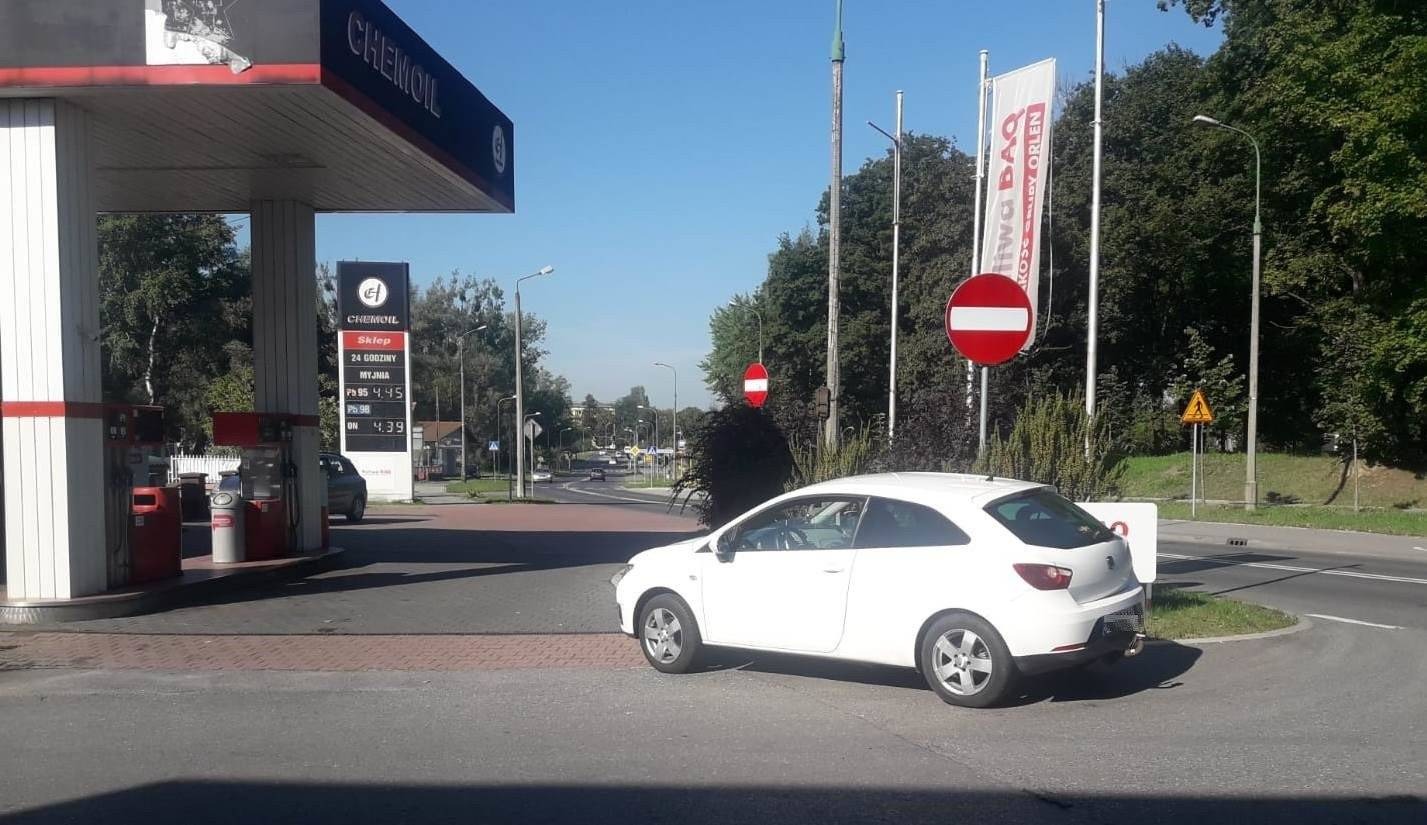 OŚWIĘCIM. Nastolatek potrącony przy wjeździe na stację paliw