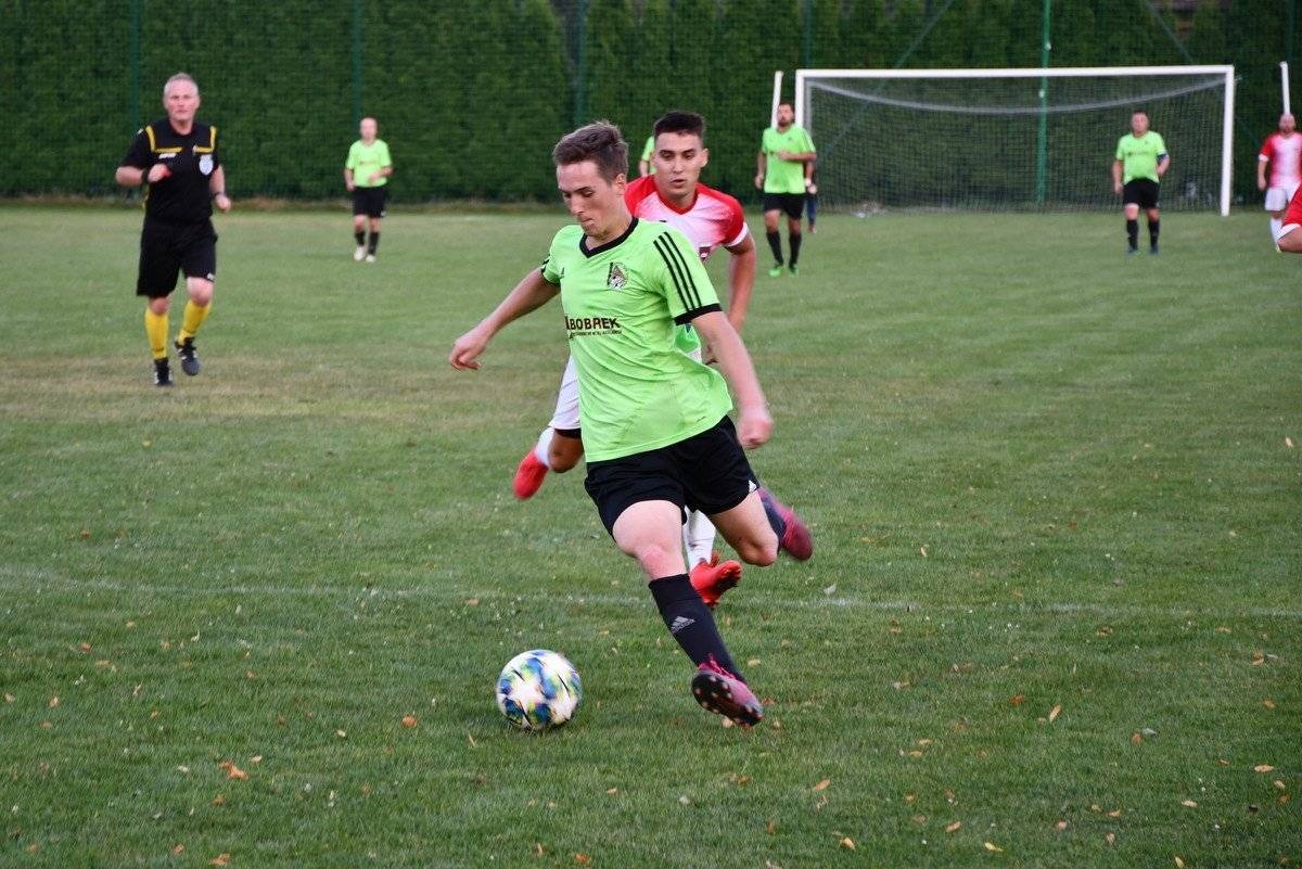 PIŁKA NOŻNA. Komplet Unii i remis Rajska, czyli znamy sobotnie wyniki