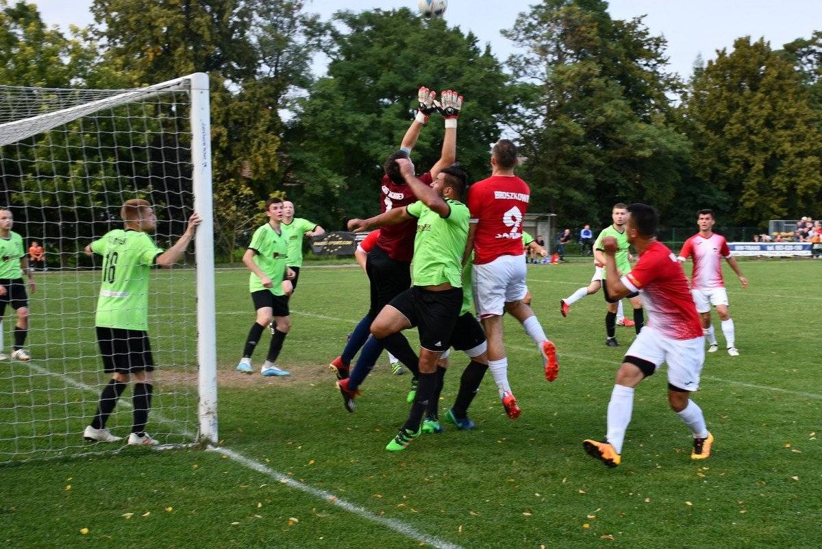 PIŁKA NOŻNA. Nowe otwarcie, czyli zmiany na stanowiskach trenerów