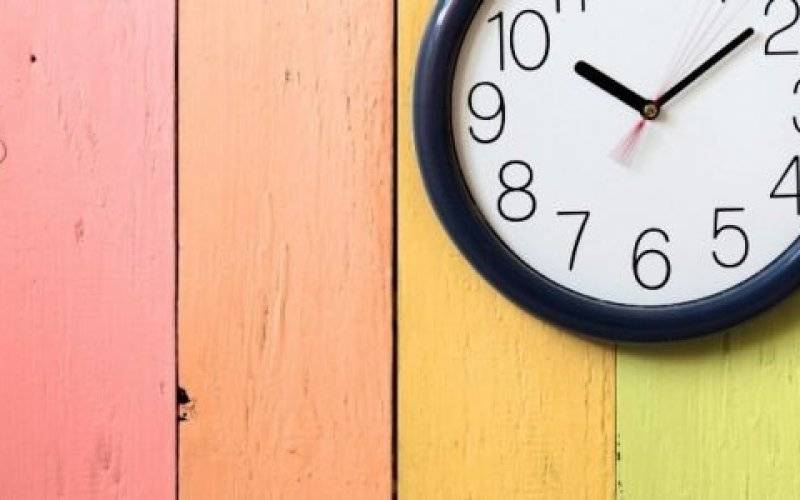 Świąteczna zmiana godzin otwarcia bibliotek i basenu - InfoBrzeszcze.pl