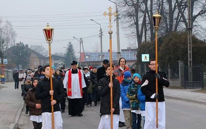 Droga Krzyżowa ulicami Brzeszcz i Jawiszowic - FOTO - InfoBrzeszcze.pl