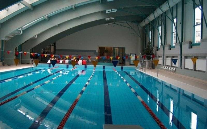 Gmina. W niedzielę basen czynny od 15 - InfoBrzeszcze.pl