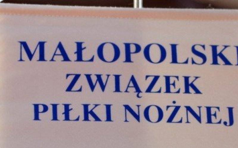 Sport. Pierwsza wiosenna kolejka 'Okręgówki' odwołana - InfoBrzeszcze.pl