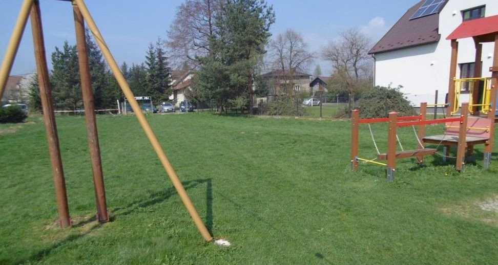Przecieszyn. Plac zabaw będzie doposażony - InfoBrzeszcze.pl