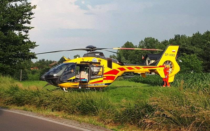 Kobieta spadła ze schodów. Interweniował śmigłowiec LPR - InfoBrzeszcze.pl