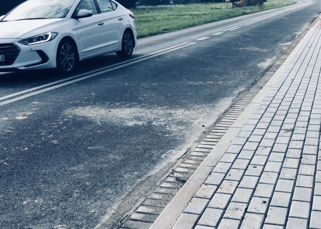 Nowy chodnik w Wilczkowicach - InfoBrzeszcze.pl
