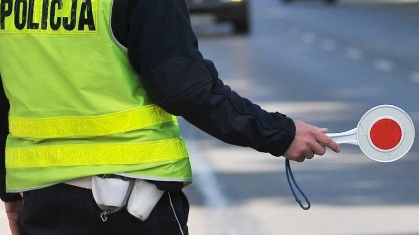 Wilczkowice. Policjanci z Brzeszcz zatrzymali nietrzeźwego kierowcę - InfoBrzeszcze.pl
