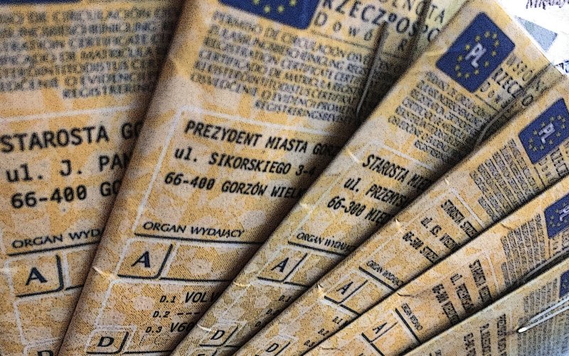 Od października polisę i dowód rejestracyjny możemy zostawić w domu - InfoBrzeszcze.pl