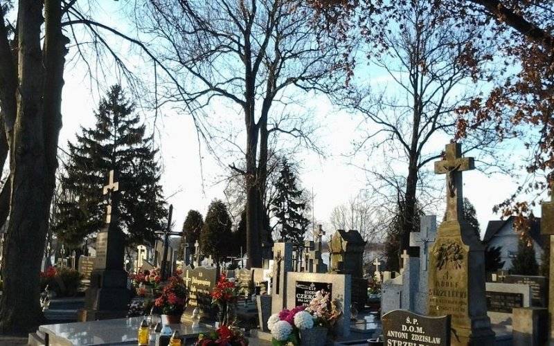 Zmiana organizacji ruchu przy cmentarzach w Brzeszczach i Jawiszowicach - InfoBrzeszcze.pl