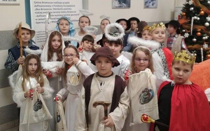 Kolędnicy odwiedzili brzeszczański Urząd - InfoBrzeszcze.pl