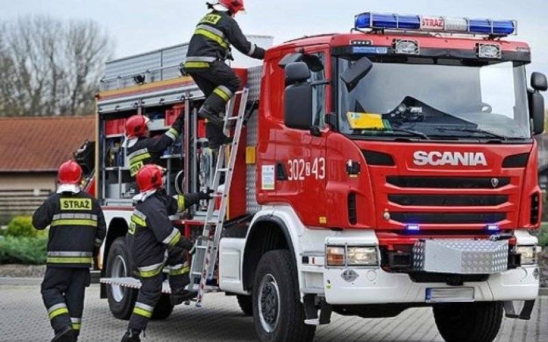 Walczył z pożarem do przyjazdu Straży Pożarnej- mężczyzna uratował swój zakład pracy - InfoBrzeszcze.pl