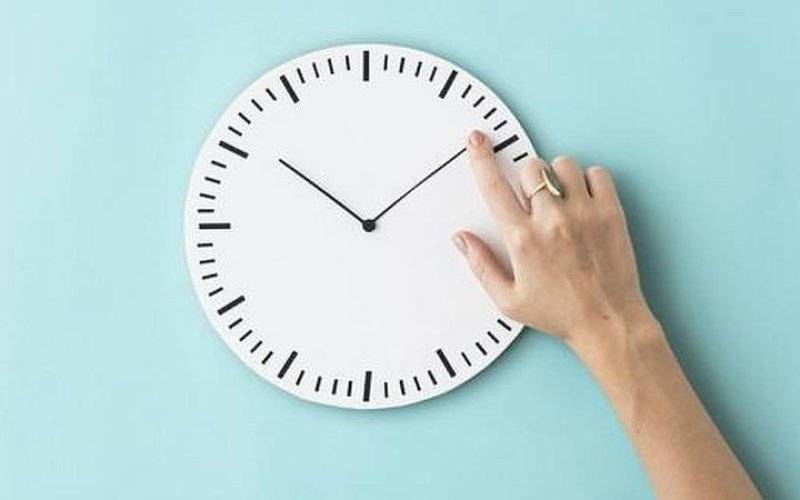 Przesuwamy zegary i śpimy o godzinę krócej! - InfoBrzeszcze.pl