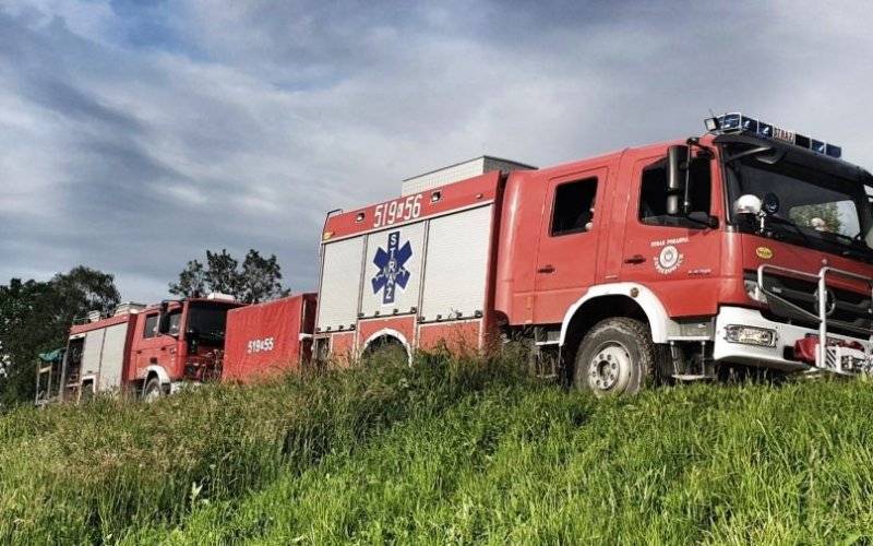 Strażacy po blisko 8 dobach heroicznej pracy zakończyli akcję powodziową - InfoBrzeszcze.pl