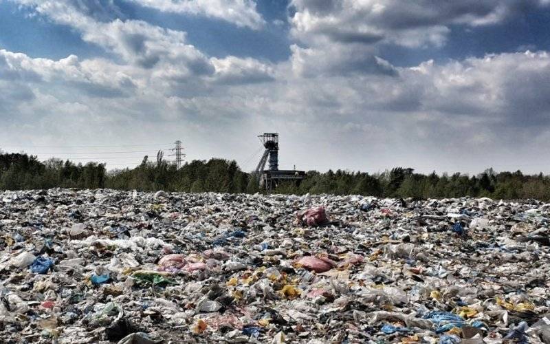 Podzielone głosy radnych w sprawie cen za odpady-od 1 sierpnia ceny w górę o blisko 70% - InfoBrzeszcze.pl