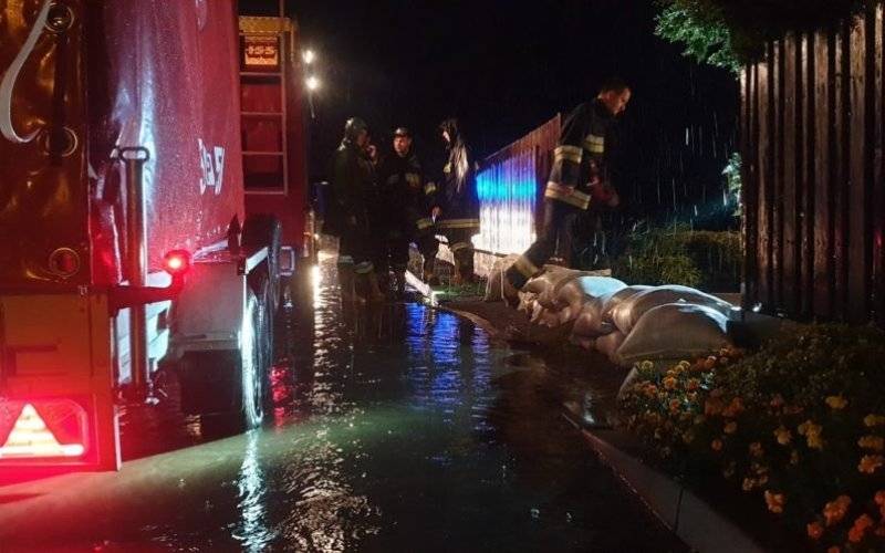 Kolejny raz woda podmywa ulicę Polną w Brzeszczach - ZDJĘCIA! - InfoBrzeszcze.pl