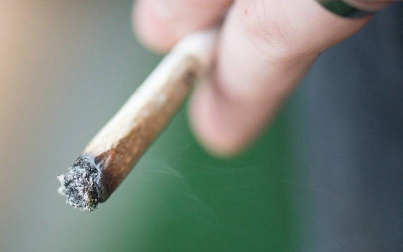 Jechał po zażyciu marihuany, w kieszeni miał "na później" - InfoBrzeszcze.pl