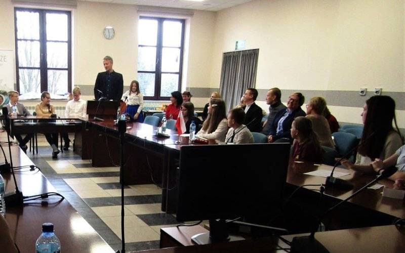 I Sesja Młodzieżowego Parlamentu Gminy Brzeszcze w roku szkolnym 2019/2020 - InfoBrzeszcze.pl