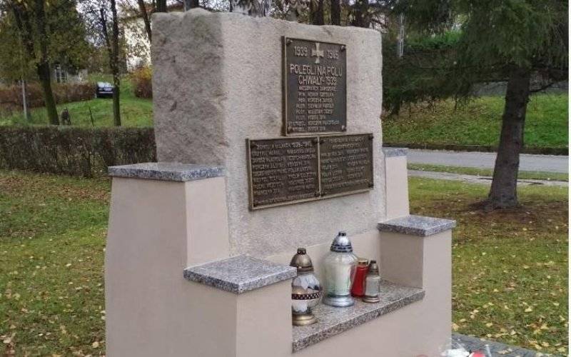 Odrestaurowano pomnik w Jawiszowicach - InfoBrzeszcze.pl