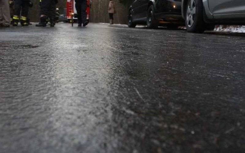 Sobotni poranek z trudnymi warunkami na drogach - InfoBrzeszcze.pl