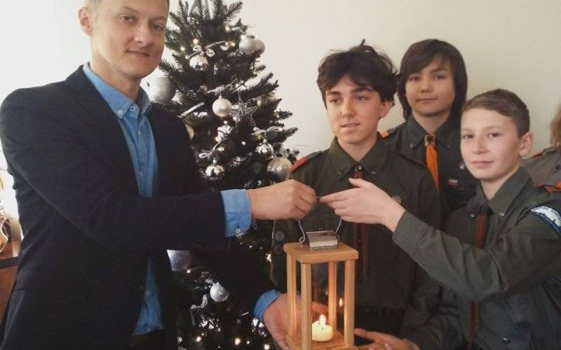 Betlejemskie Światło Pokoju dotarło do Brzeszcz - InfoBrzeszcze.pl