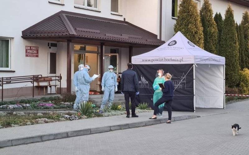 Ratownicy z Jawiszowic pomagają w walce z epidemią - InfoBrzeszcze.pl