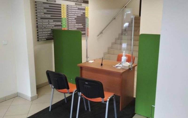 Urząd Gminy znów bezpośrednio otwarty dla petentów - InfoBrzeszcze.pl