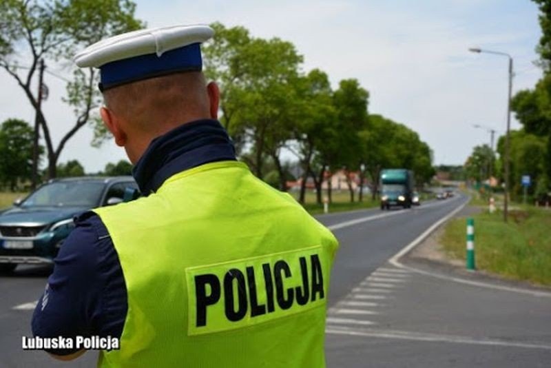 Wzmożone kontrole drogowe podczas długiego weekendu - InfoBrzeszcze.pl